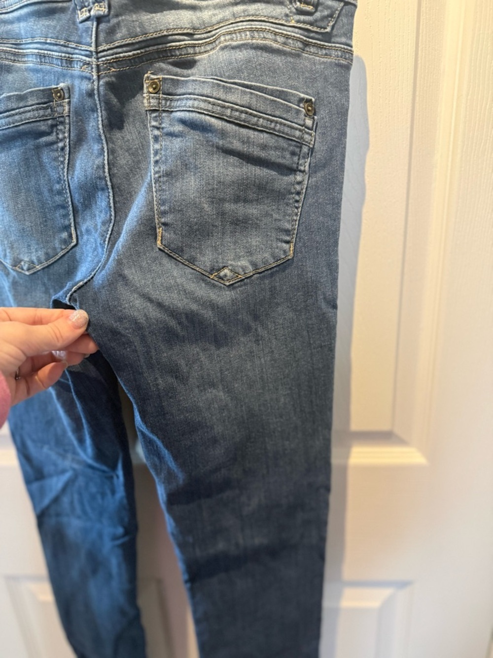 Democracy Womens Size 4 Ab Technology Skinny Jeans Dark/Med Wash Frayed Hem - Picture 8 of 11